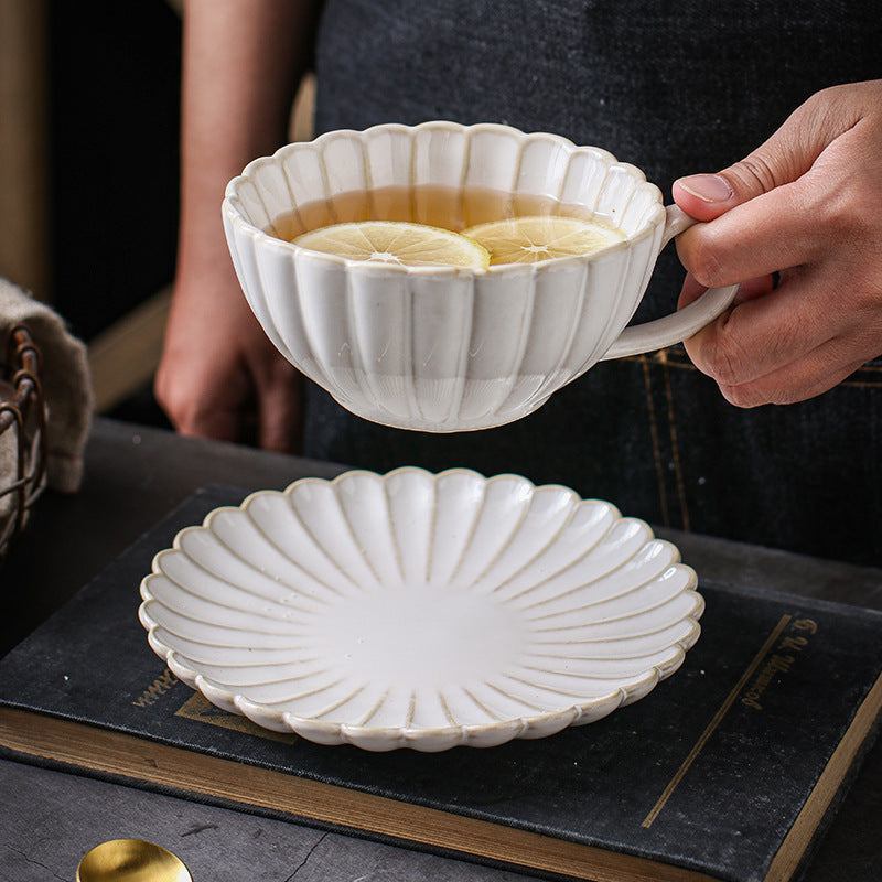 Japanese-style Ceramic Coffee Cup and Saucer Set, Retro Coffee Cup, Chrysanthemum Coffee Shop Coffee Set