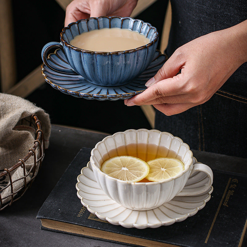 Japanese-style Ceramic Coffee Cup and Saucer Set, Retro Coffee Cup, Chrysanthemum Coffee Shop Coffee Set